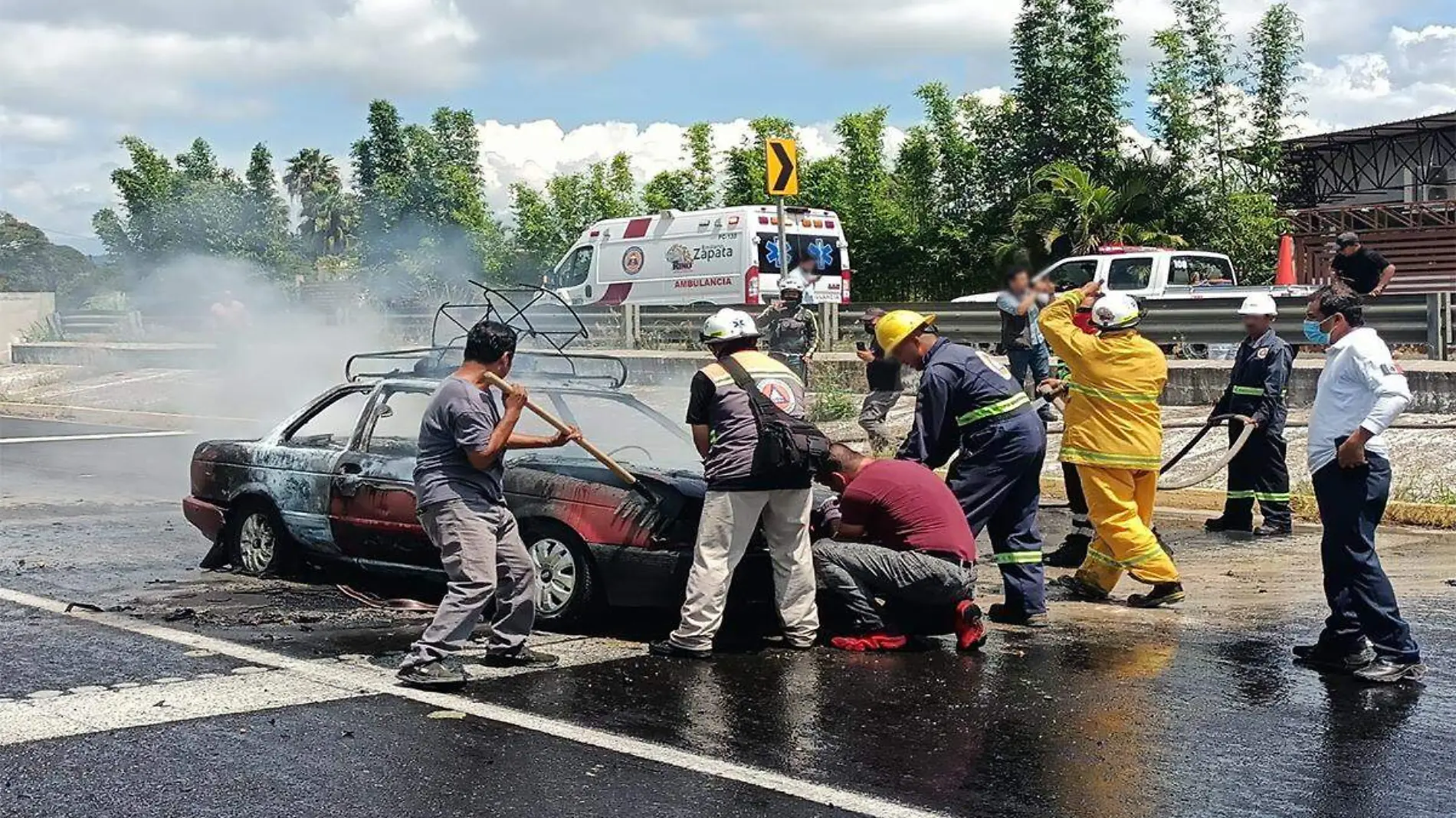 Incendio de auto